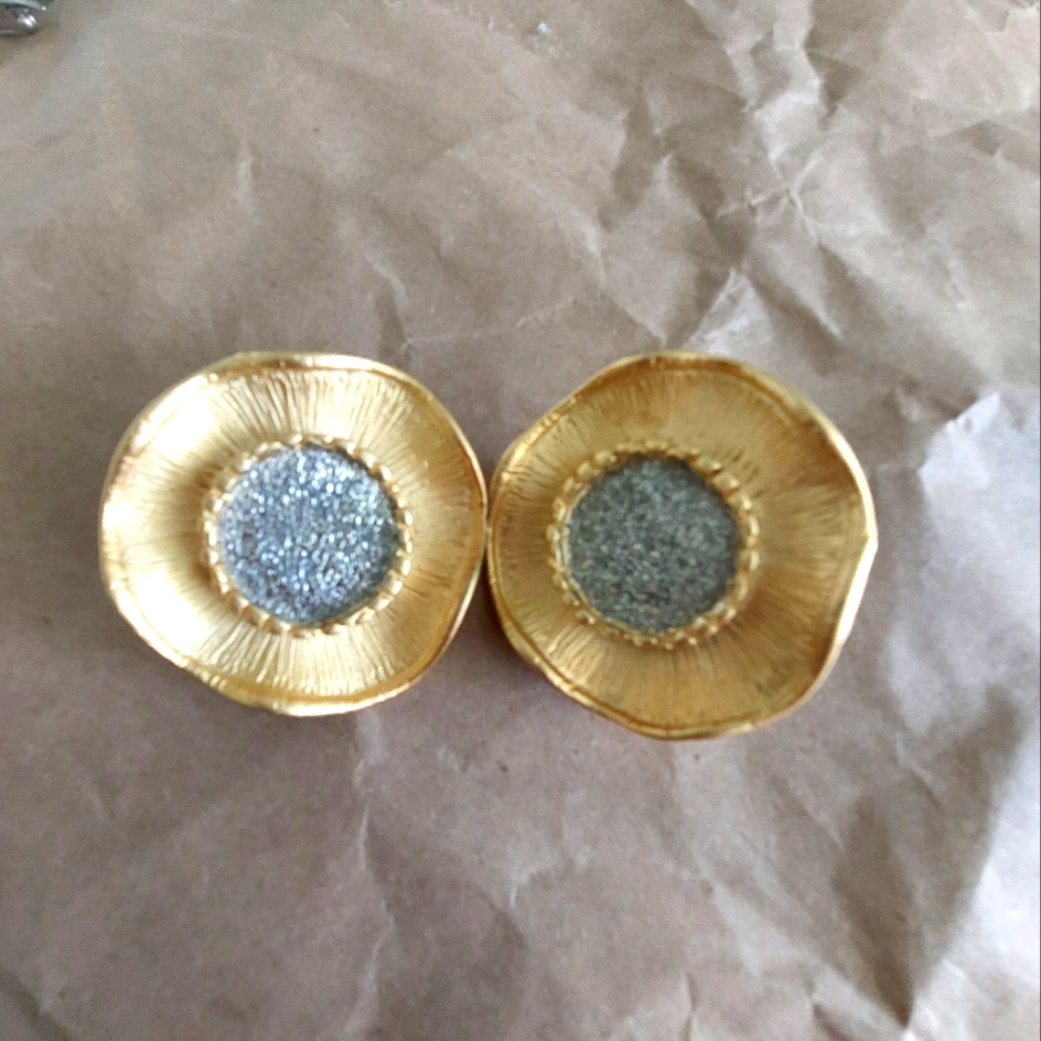 Judy Lee Gold Tone Earrings 14$